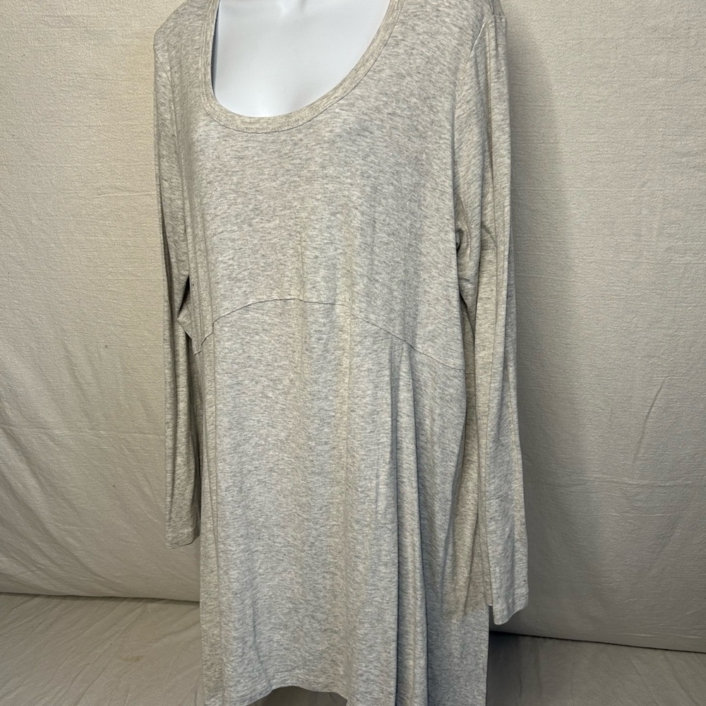 Liz Lange Gray Maternity Tunic Top